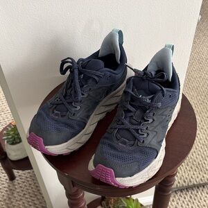 Hola Anacapa Breeze Women's Navy and Pink Athletic Shoes